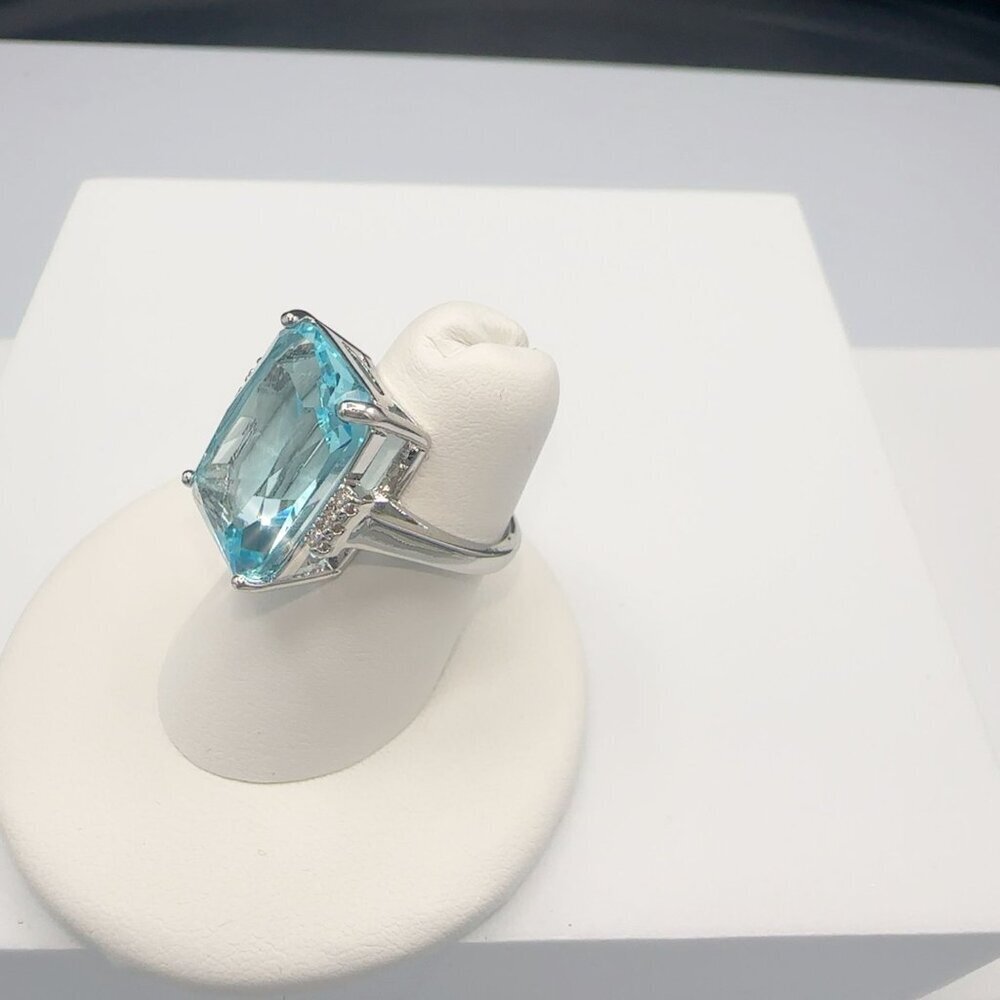 Aquamarine CZ Silver Tone Cocktail Ring Size 8 - Picture 6 of 11